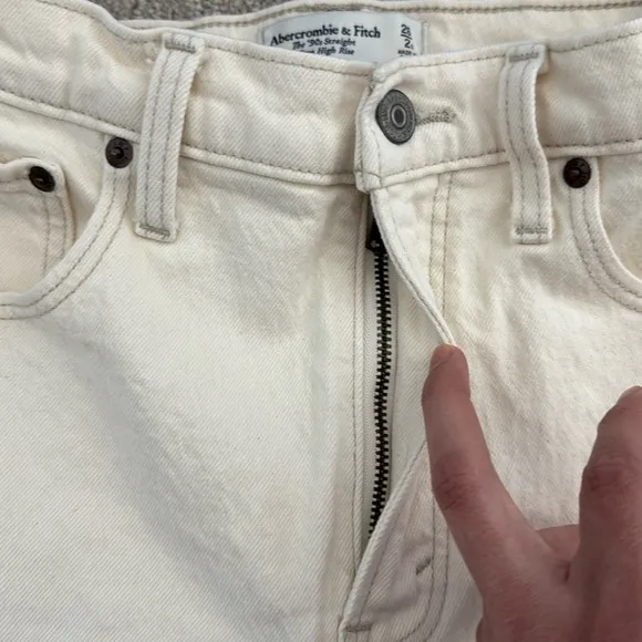 A&amp;F 90s straight ultra high rise curve love cream white denim jeans waist white