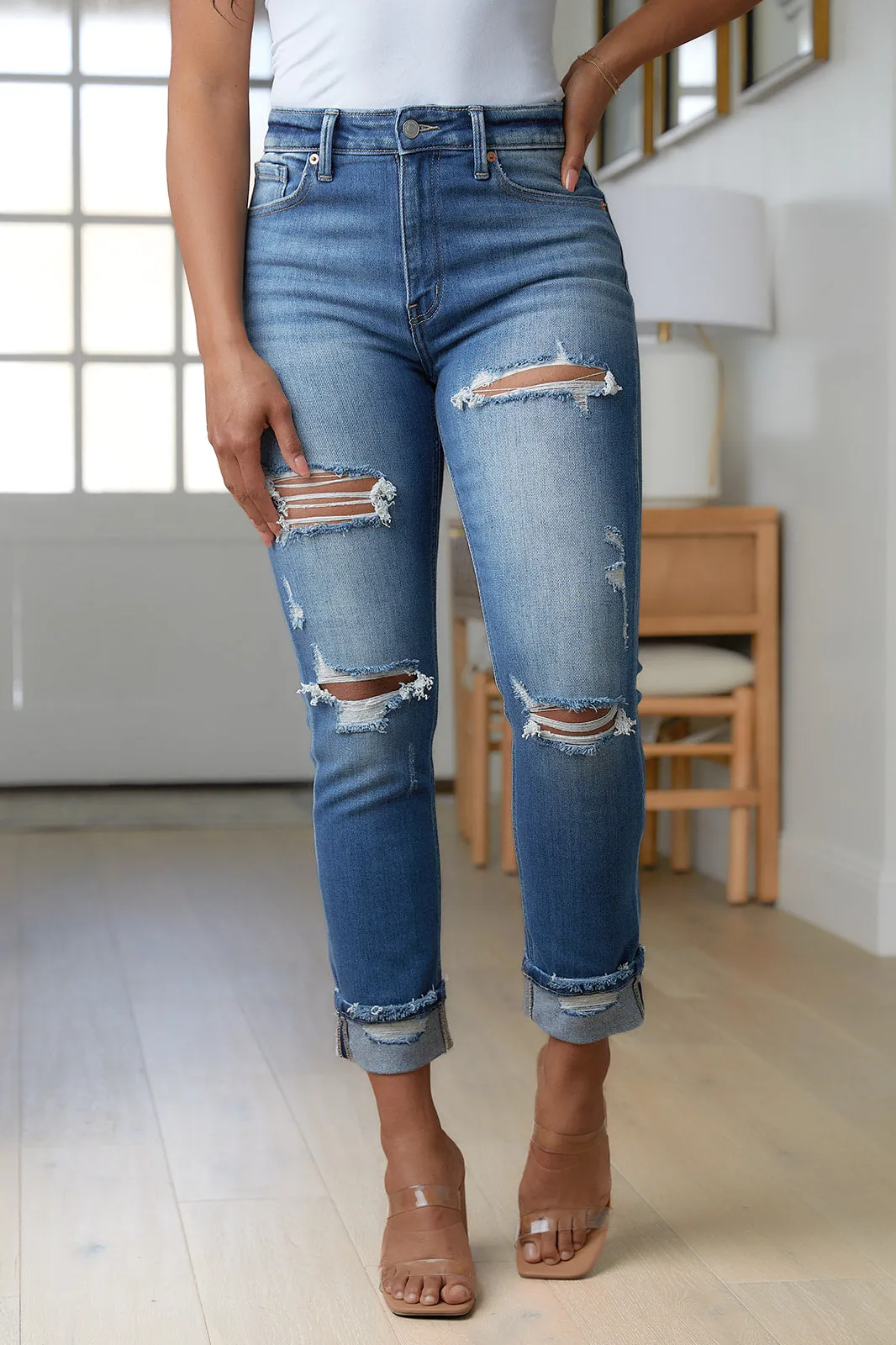 Belinda High Rise Distressed Straight Jeans (20,22)