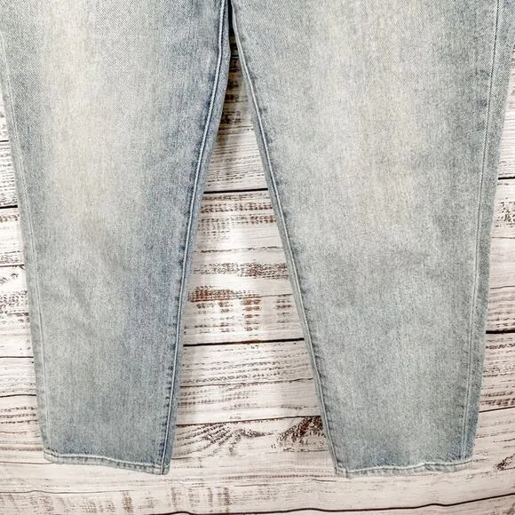 Blank NYC The Howard Light Wash Loose Fit Mid Rise Cropped Jeans, EUC, Size 29