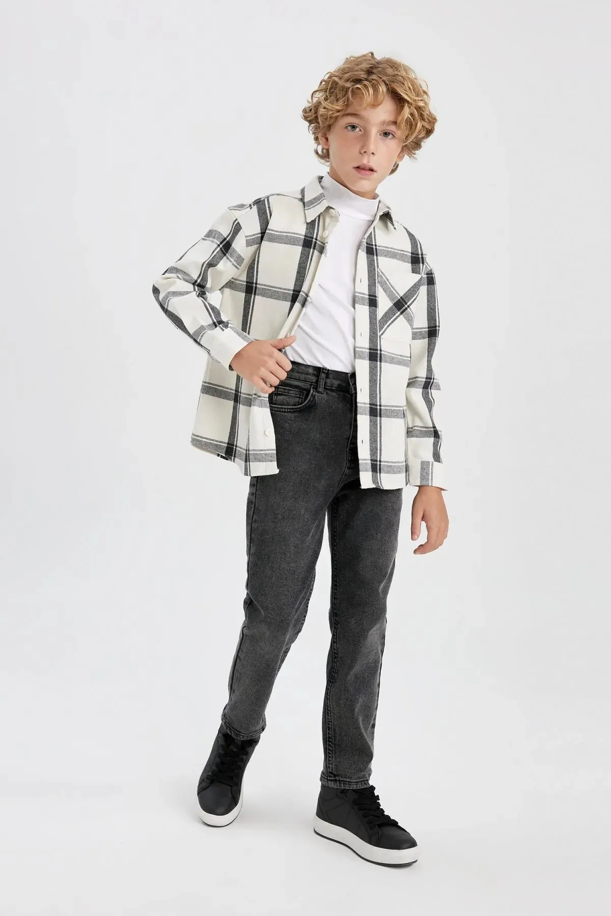 Boy Carrot Fit Jeans Trousers