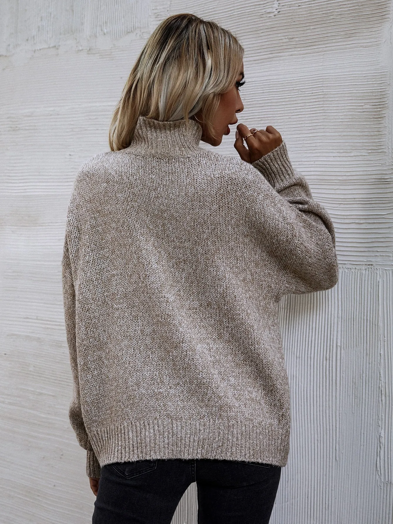 Cherry Vibes: Jerséis y Blusas de Moda en