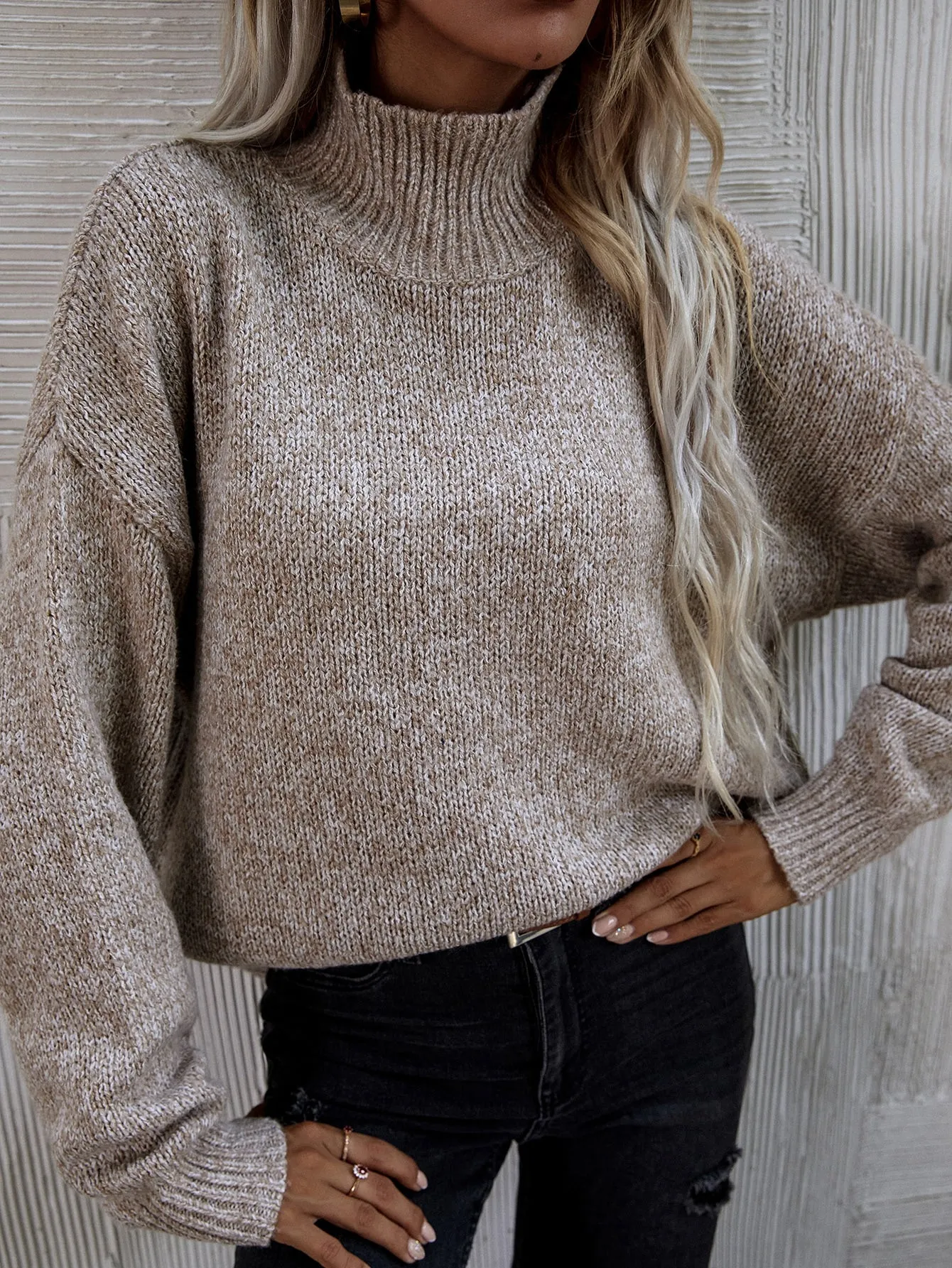 Cherry Vibes: Jerséis y Blusas de Moda en