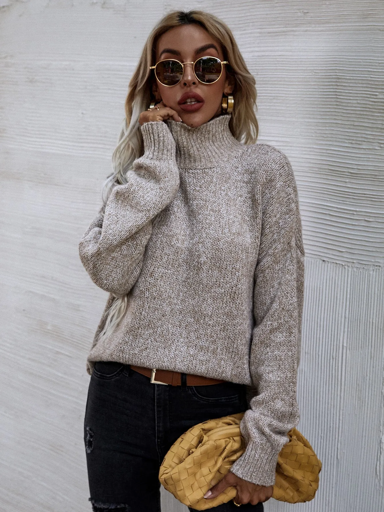 Cherry Vibes: Jerséis y Blusas de Moda en