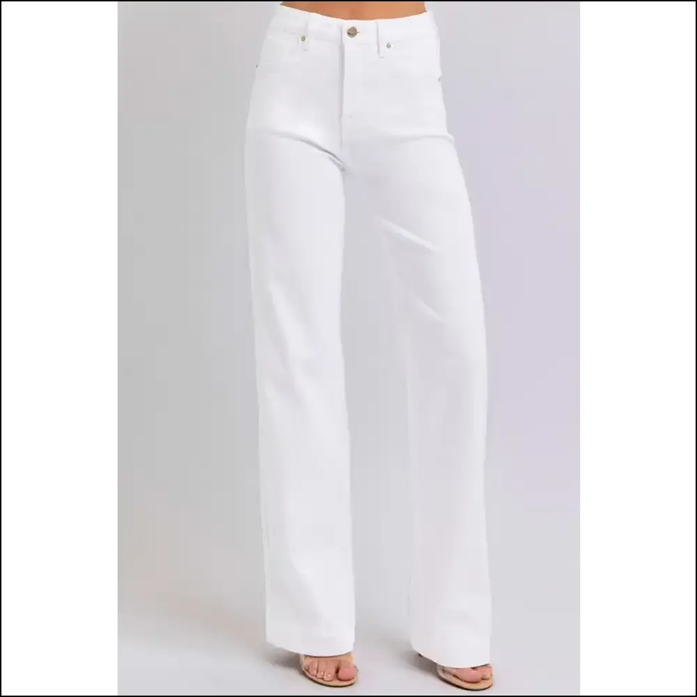 Jeans that Hug you Tighter than your Best Friend! Get your High Waist Straight Vibe! 💃