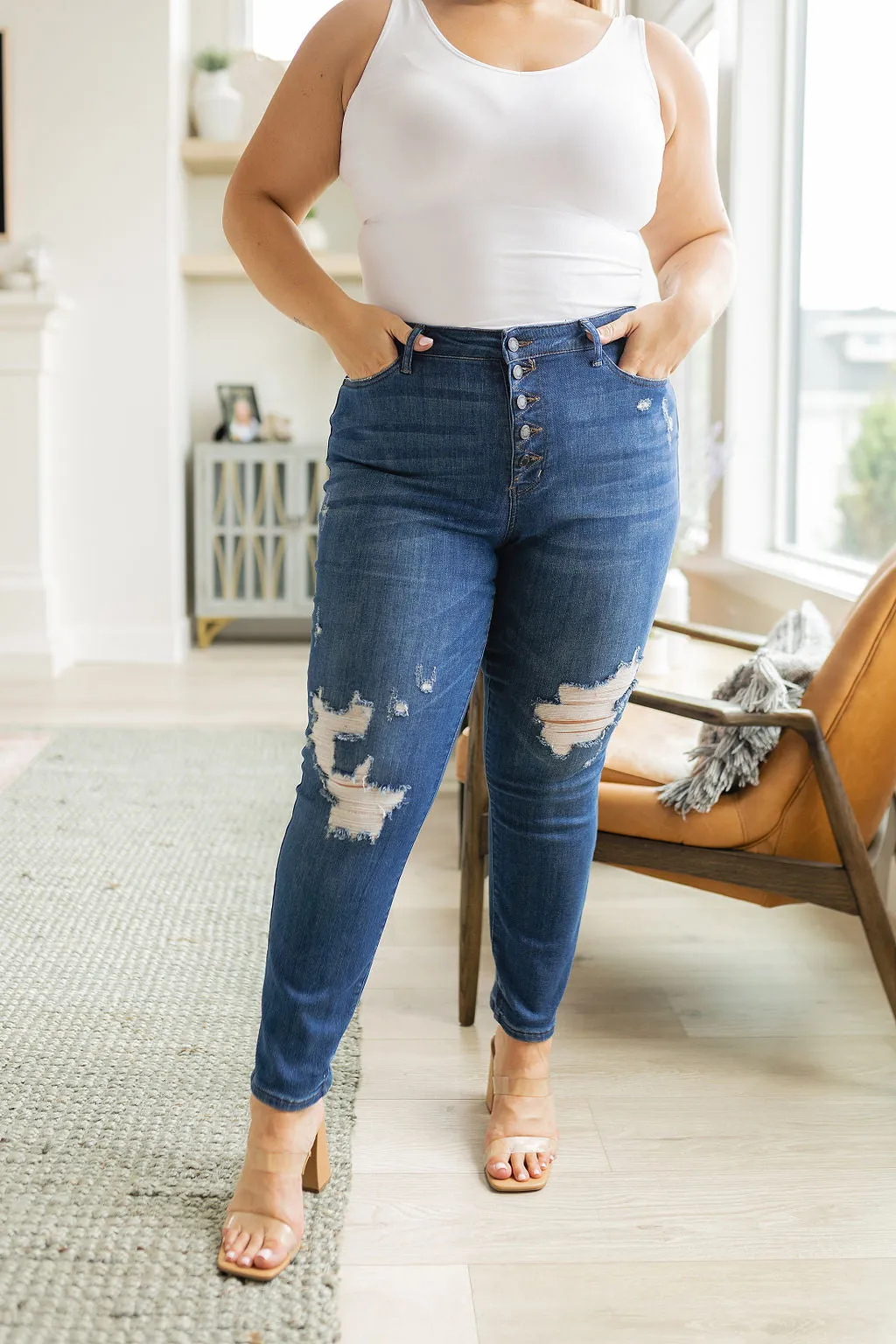 JUDY BLUE Colt High Rise Button Fly Distressed Boyfriend Jeans