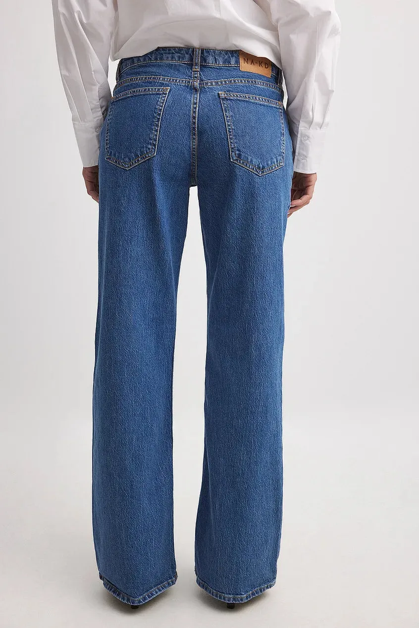 Low Waist Jeans in Mid Blue - Trendy & Comfortable Denim for Women