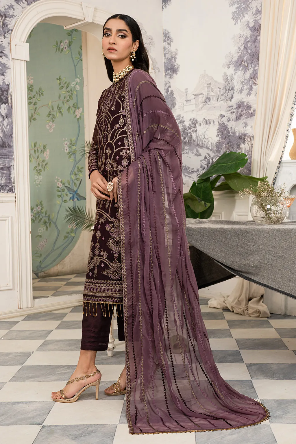 Luxury Brown Shade Embroidered Pakistani Salwar Kameez Dupatta Suit