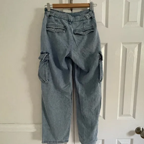 Madewell Low-Slung Straight Cargo Baggy Jeans in Coleman Wash Wide Leg