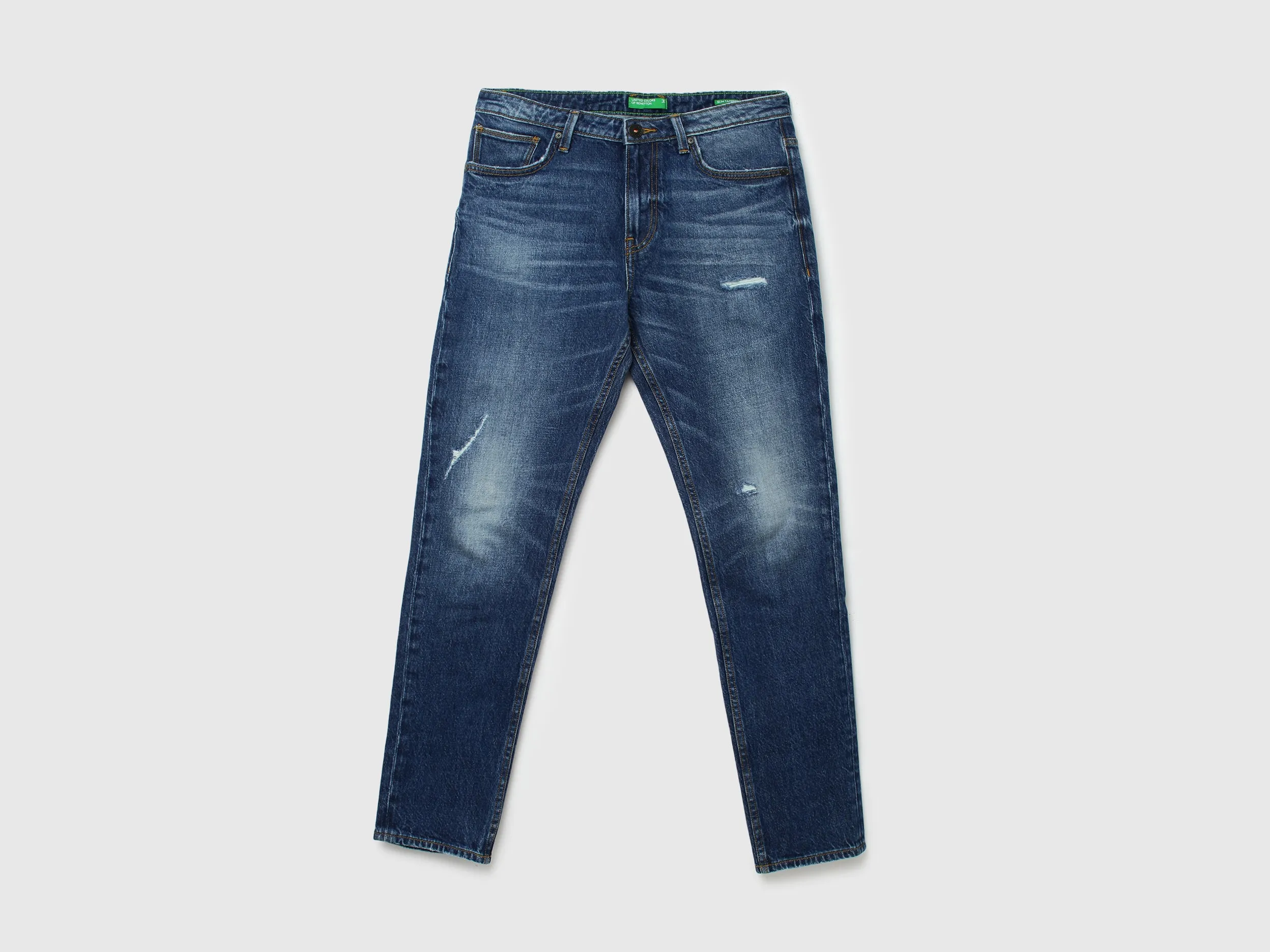 Men Solid Slim Tapered Fit Jeans