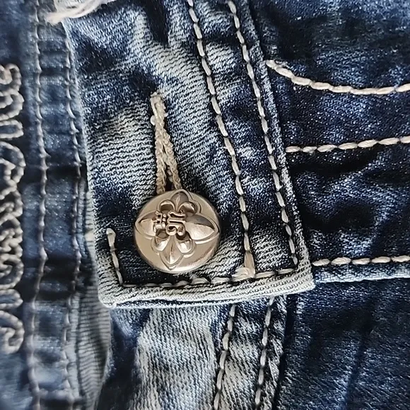 Miss Me Easy Cropped Jeans