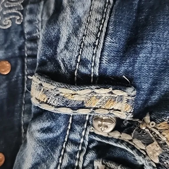 Miss Me Easy Cropped Jeans