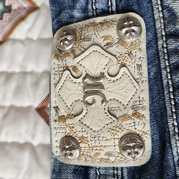 Miss Me Easy Cropped Jeans