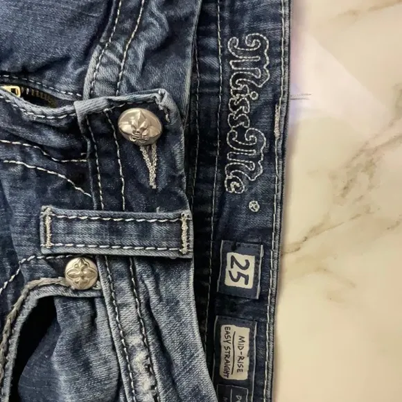 MISS ME mid-rise easy straight designed in USA blue jeans decorative pocket 25