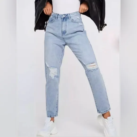 Missguided Jeans Women’s Size 2R Riot Highwaisted Busted Knee Mom Jean