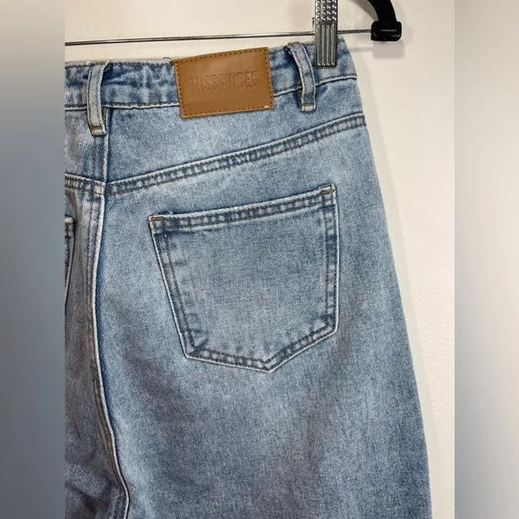 Missguided Jeans Women’s Size 2R Riot Highwaisted Busted Knee Mom Jean