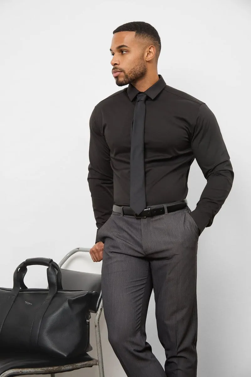 Muscle Fit Dress Shirt in Black