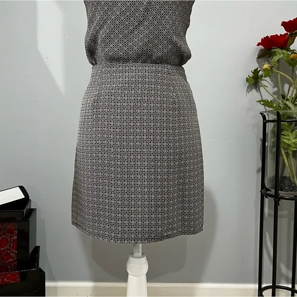 NEW Ann Taylor Silk Classic Tailored Two Tone Contrast A-Line Work Knee Skirt 8P
