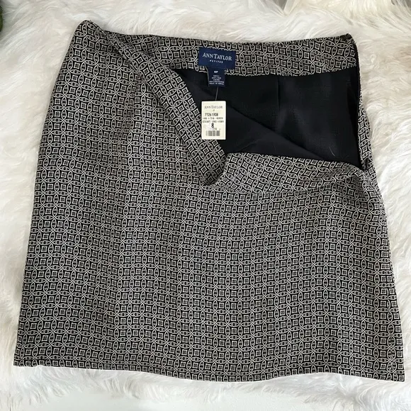 NEW Ann Taylor Silk Classic Tailored Two Tone Contrast A-Line Work Knee Skirt 8P