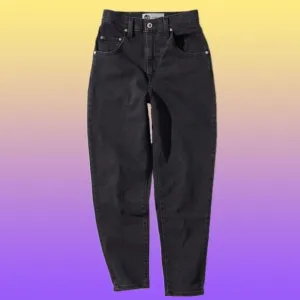 NWT Womens Levi's SilverTab High-Waisted Rise Mom Jeans Black 32 x 27 80s Style