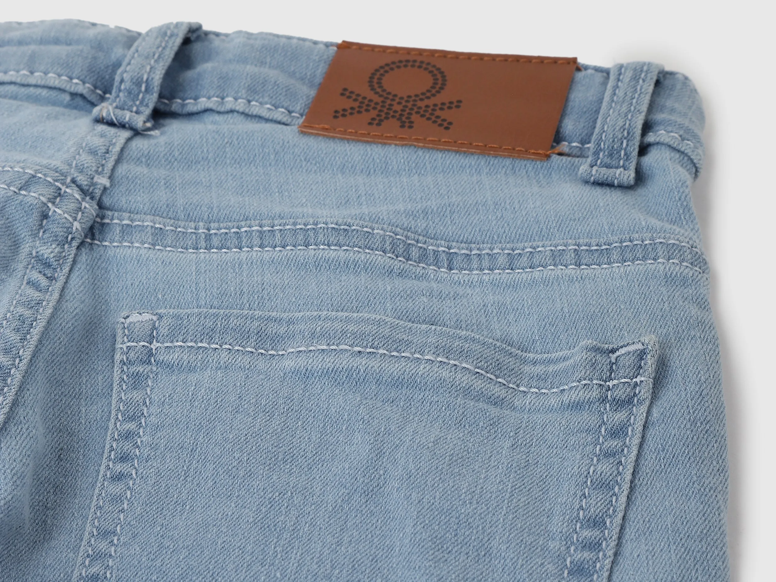 Solid Pattern Slim Fit Jeans