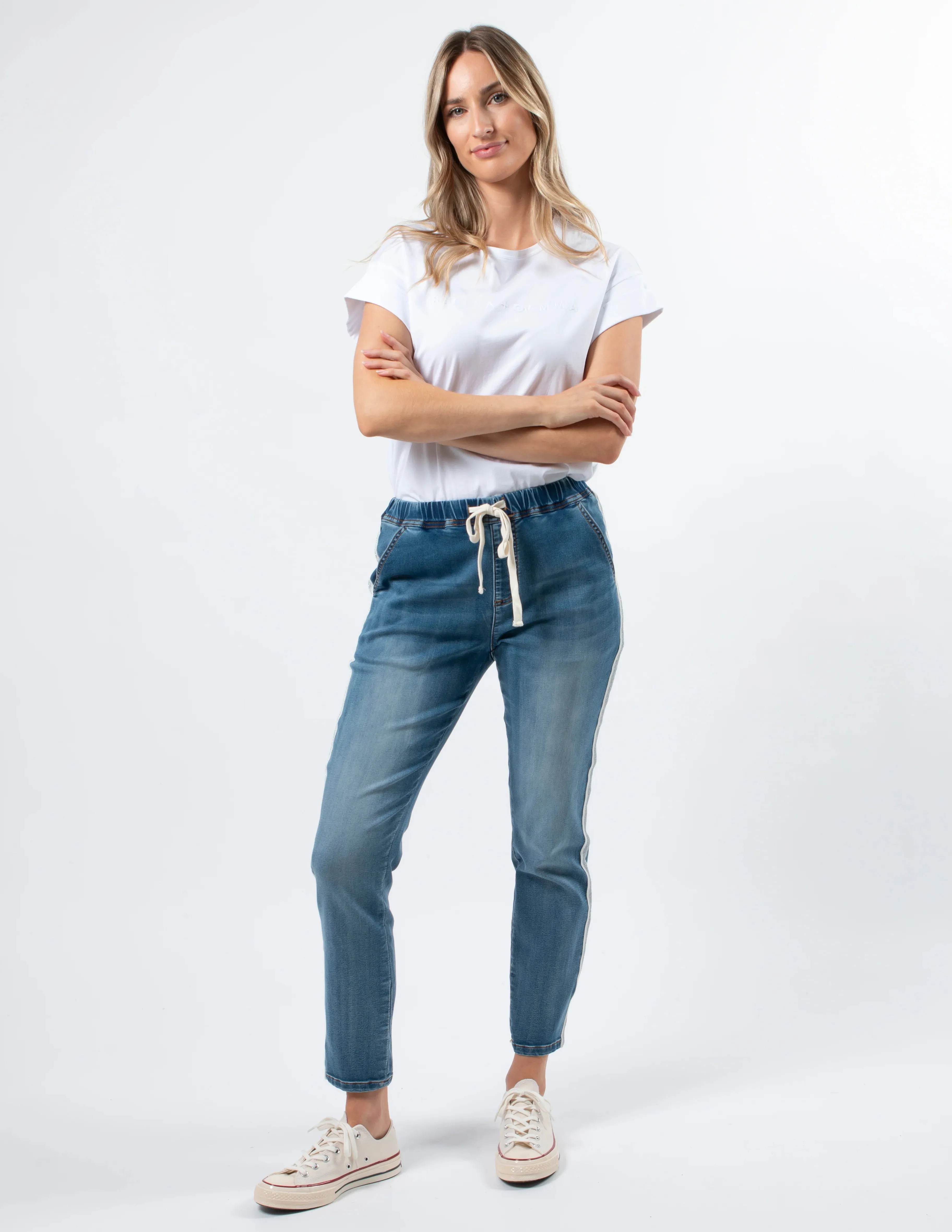 Stella Gemma Tavi Jean