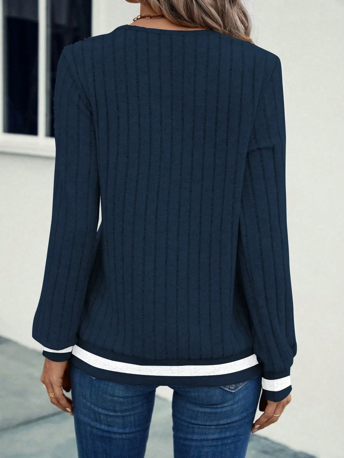 Sudadera LUNE de Cherry Vibes: Estilo Chic en