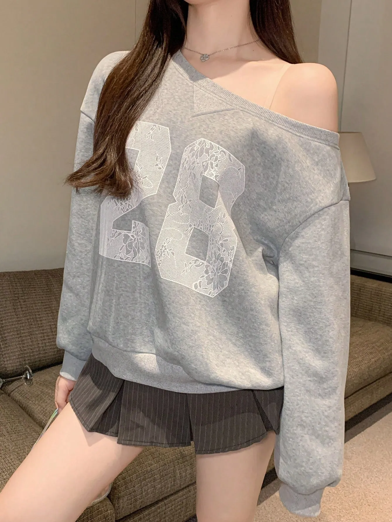 Sudadera minimalista de manga larga para mujeres en