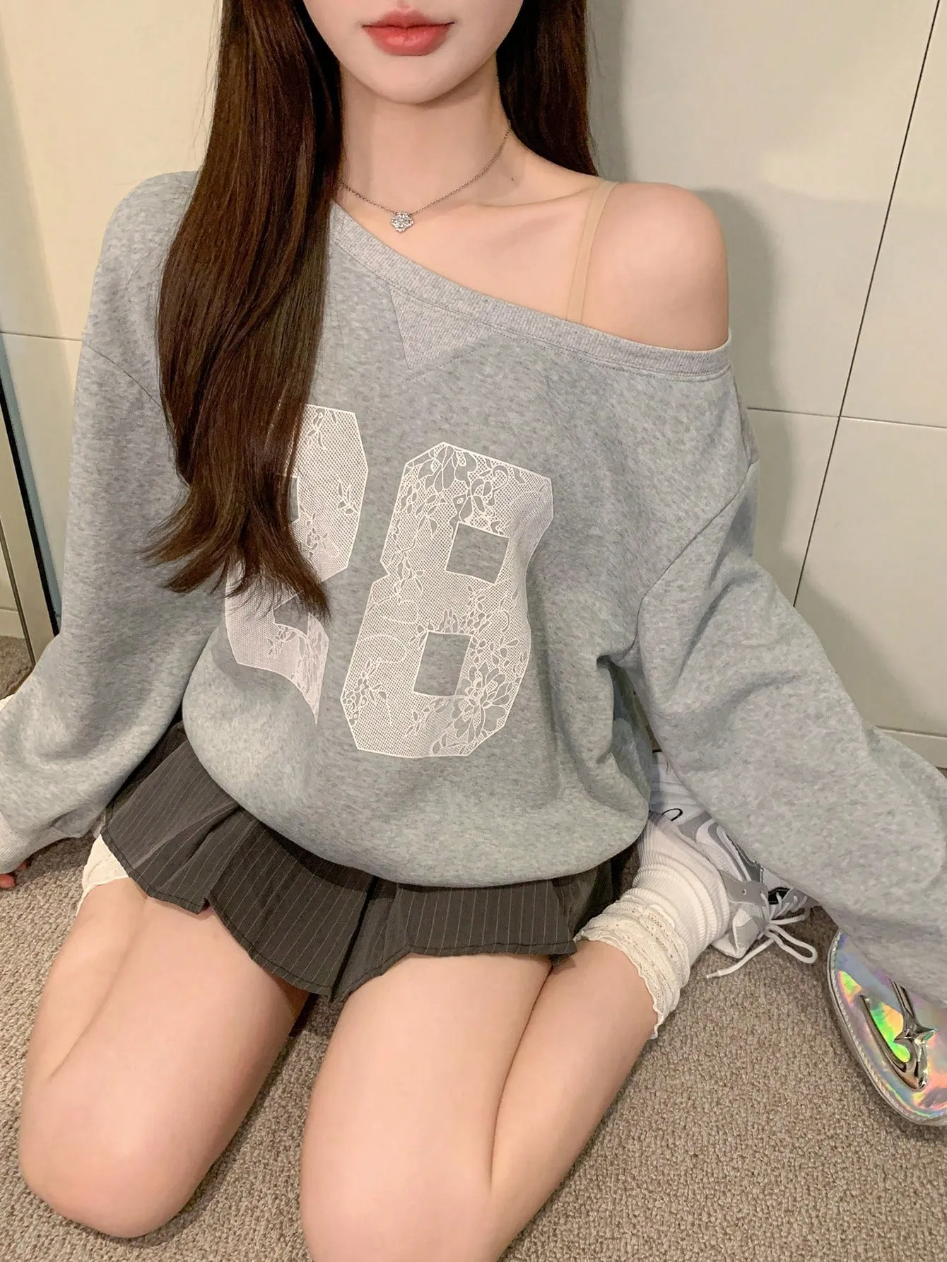 Sudadera minimalista de manga larga para mujeres en