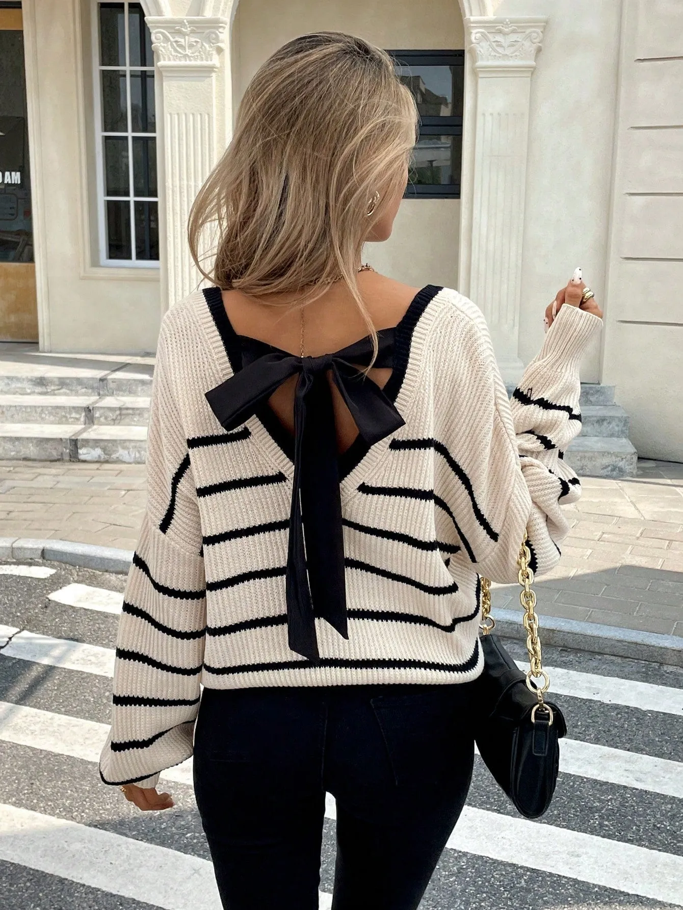 Suéter de Mujer Cherry Vibes: Estilo y Comodidad en