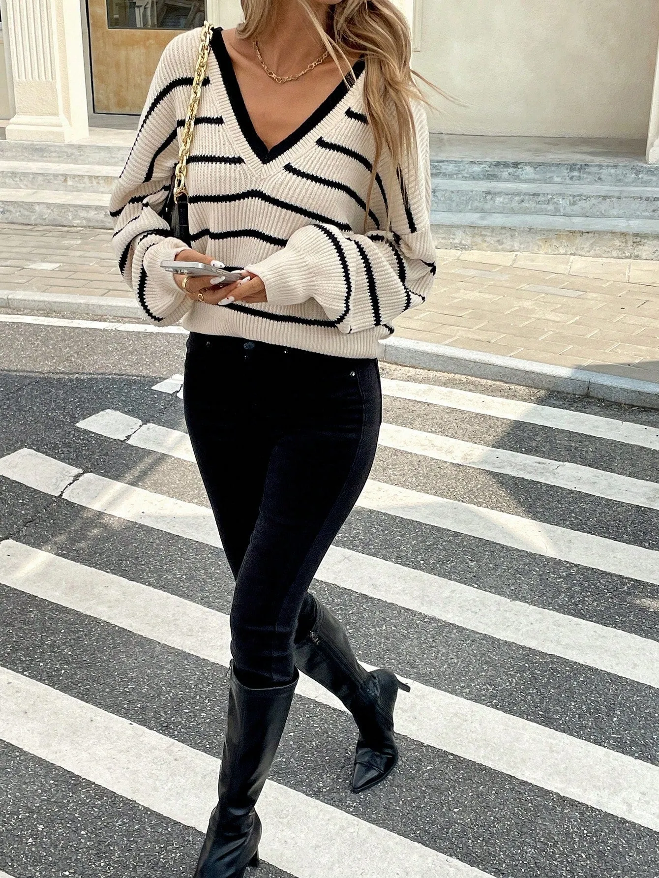 Suéter de Mujer Cherry Vibes: Estilo y Comodidad en