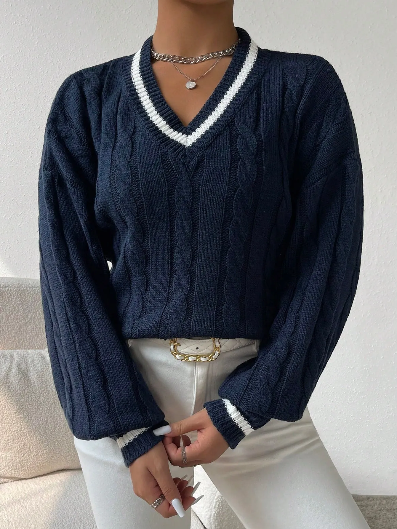 Suéter de punto de cable chic de Cherry Vibes en