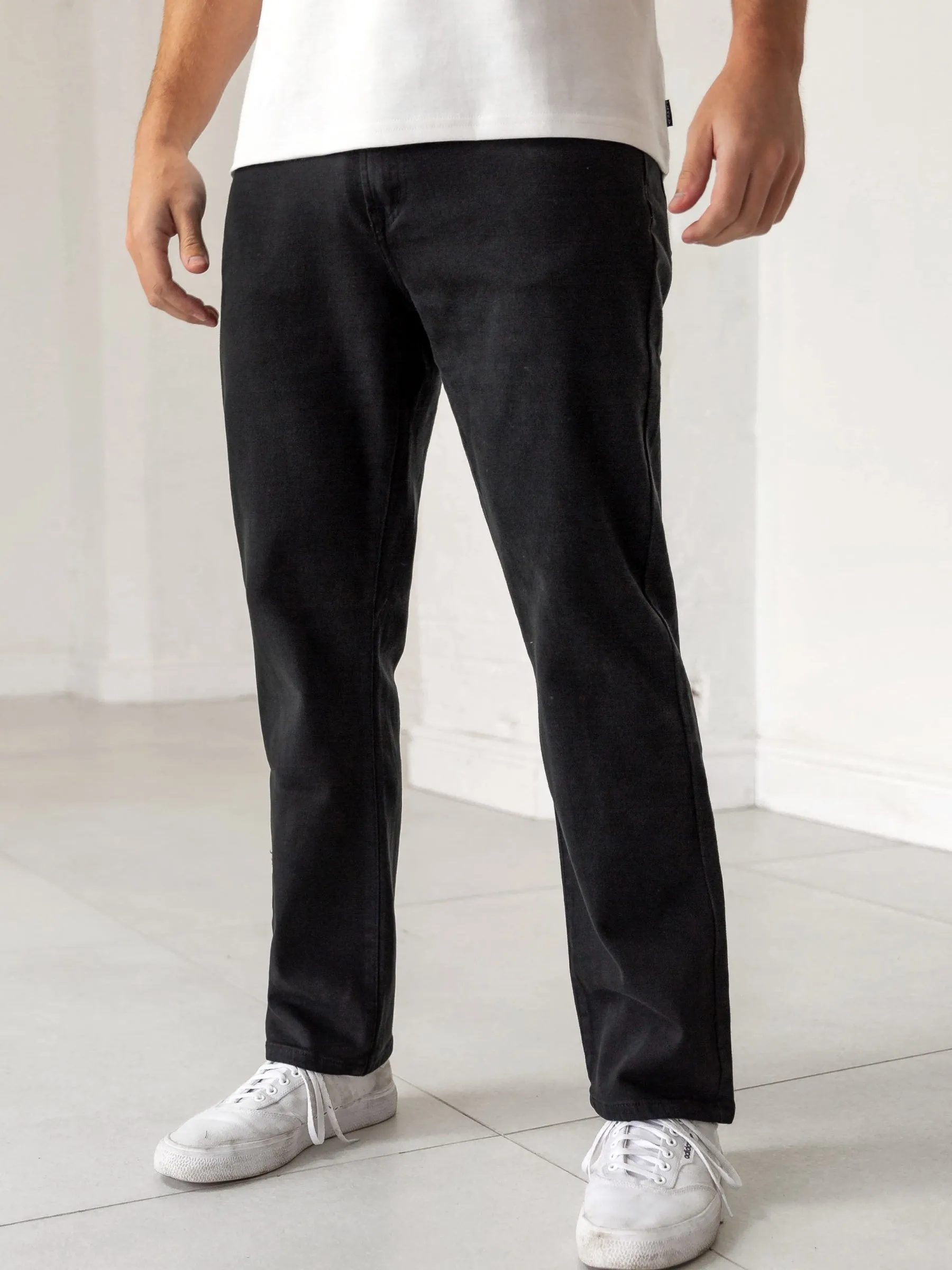 Vol.15 Loose Fitting Jeans - Black