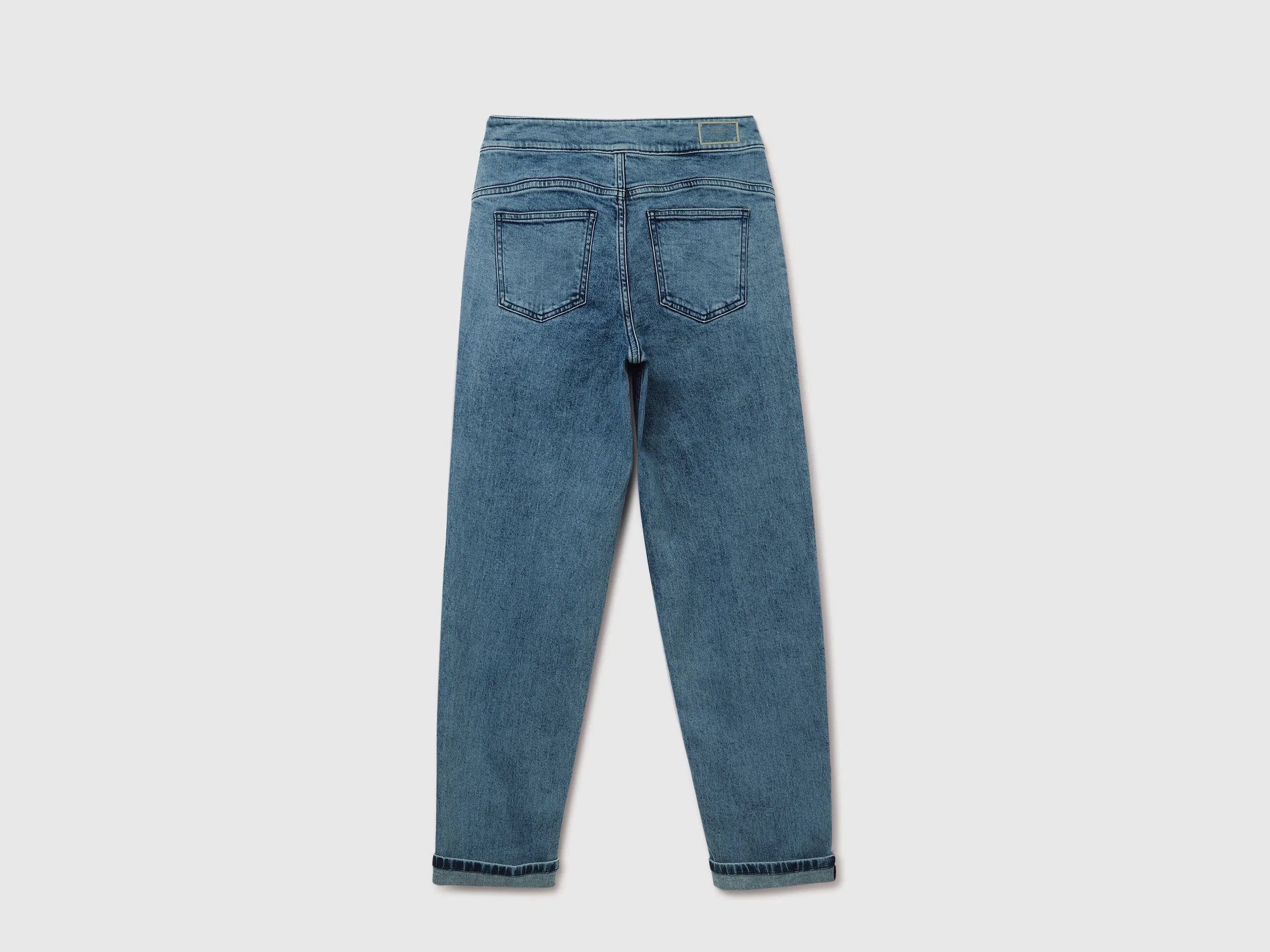 Women's Solid Regular Fit Jeans