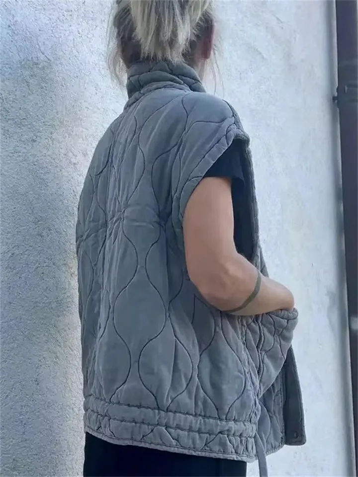 Women's Sports Style Stand Collar Sleeveless Zipper Jacket with Pocket
